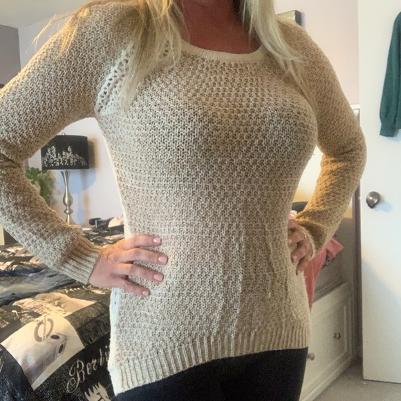 Long Sleeve Knit Sweater - Picture 9 of 11